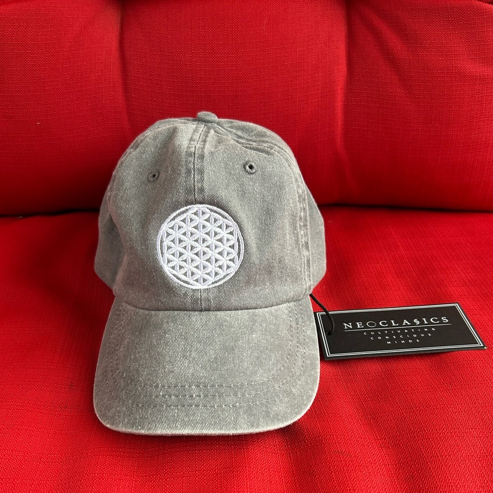 NWT ~ Neoclassics Flower of Life Relaxed Cap ⭐️REDUCED⭐️
